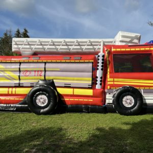 Hüpfburg Feuerwehrauto 10x4m